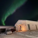 Brand New Puomikuja
