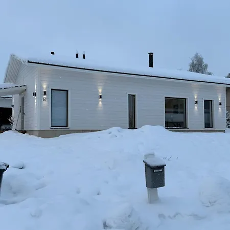 Brand New Puomikuja Villa *