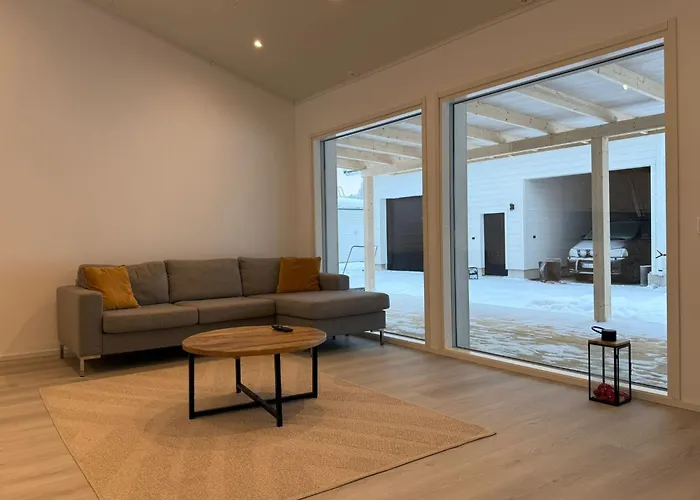 Brand New Puomikuja * 로바니에미