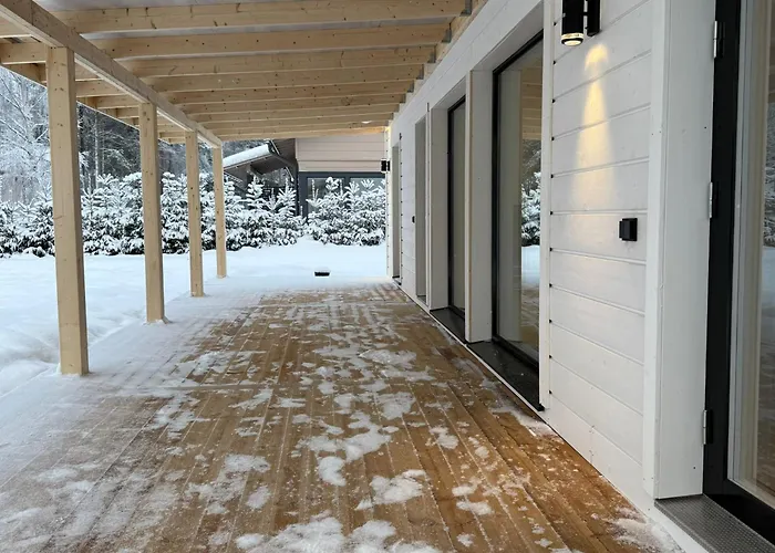 빌라 Brand New Puomikuja 로바니에미